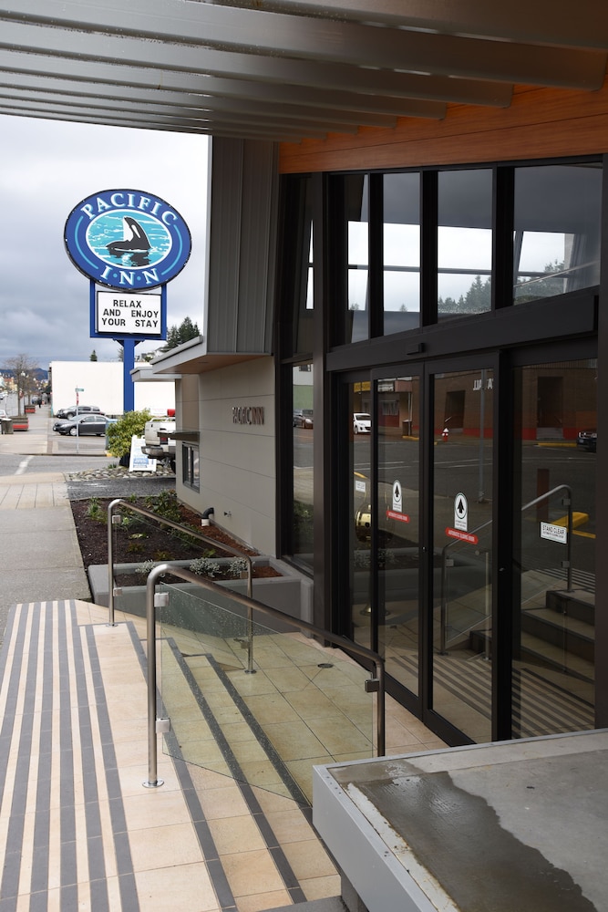 Pacific Inn 29/37