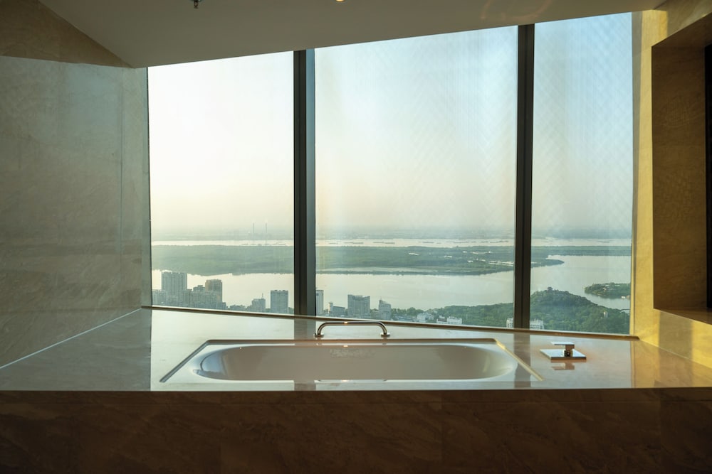 Hyatt Regency Zhenjiang 79/79