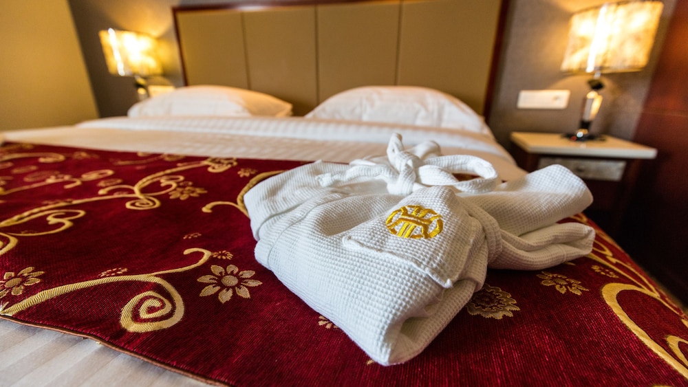 HUATIAN CHINAGORA HOTEL 24/63