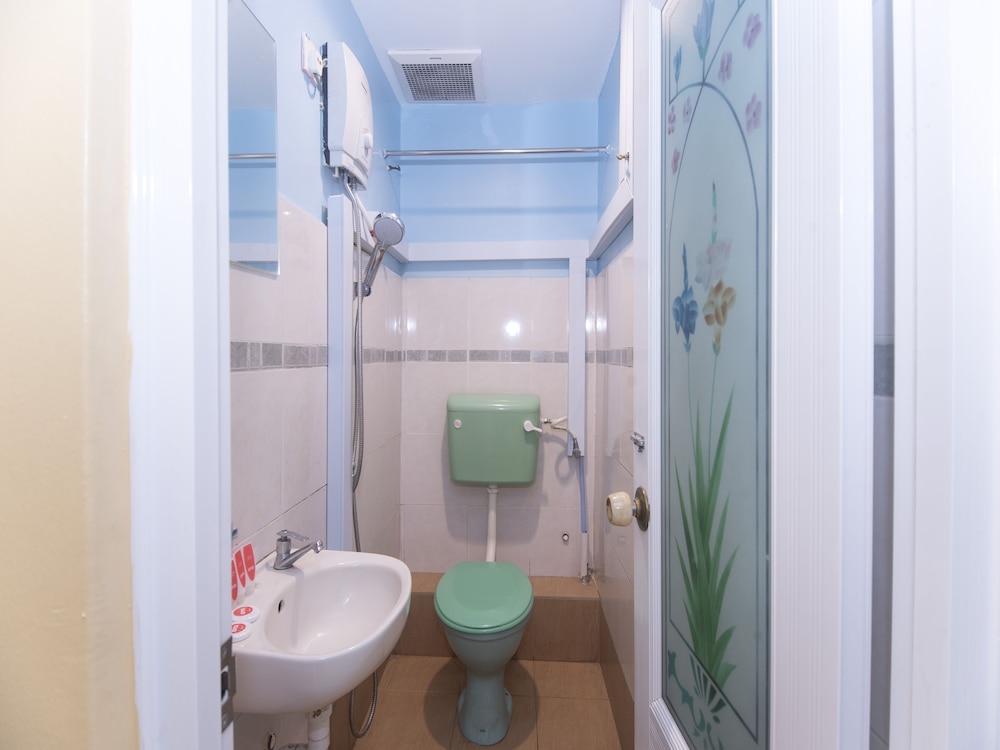 Hotel O Rafik Ali Motel 13/64