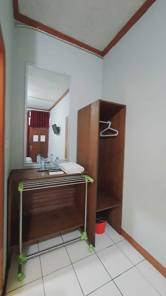 Aries Biru Hotel and Villa 5/49