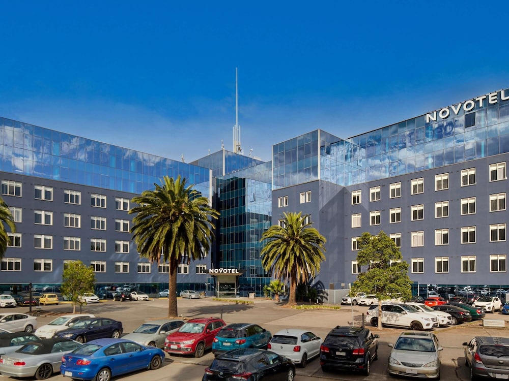 Novotel Melbourne Preston 87/94