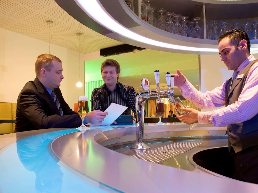 Novotel Zurich Airport Messe Hotel 57/64