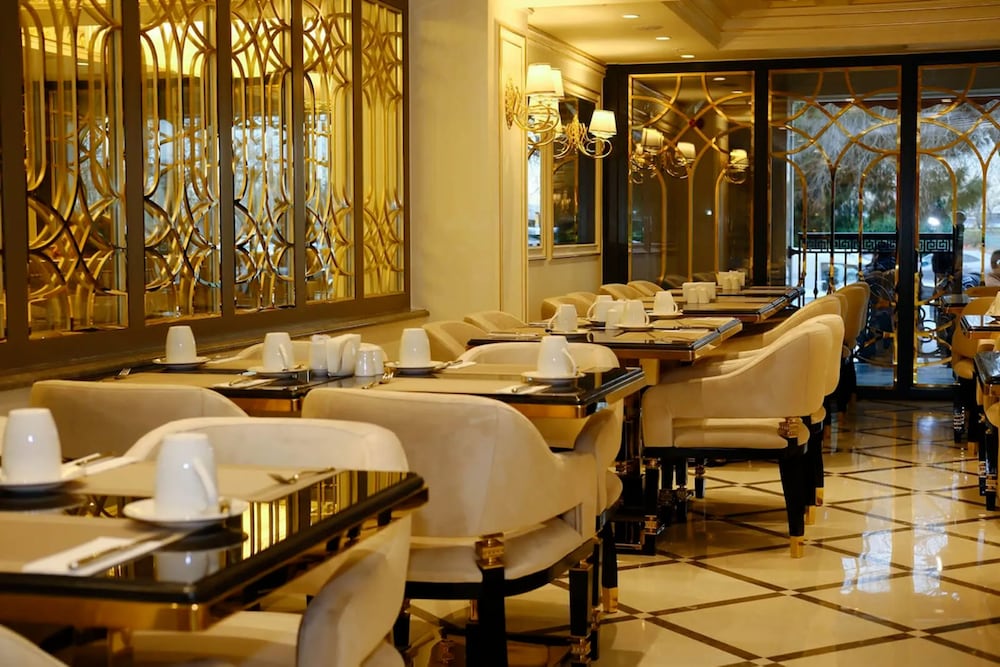Dekalb Hotel Istanbul 39/50