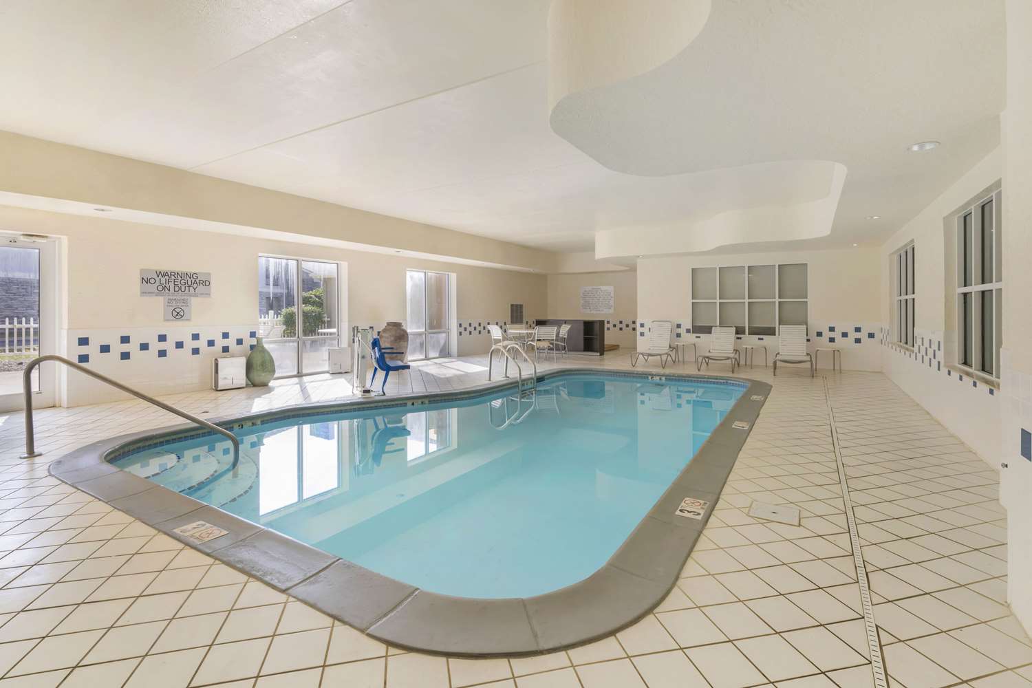 Comfort Inn & Suites Berea, KY 20/40