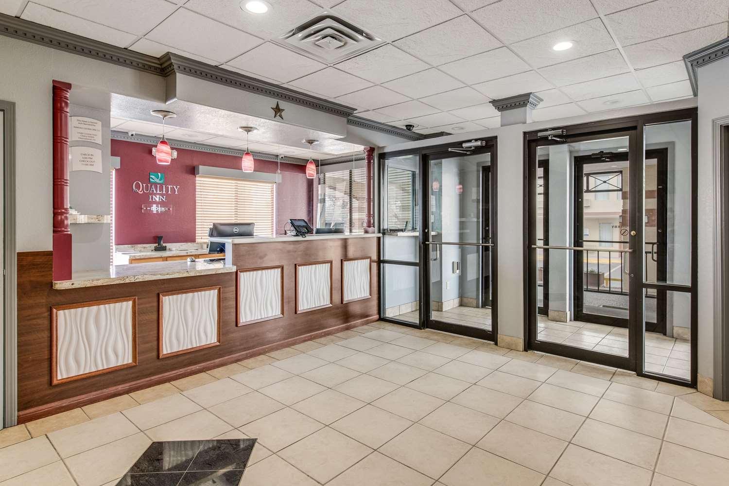Quality Inn Ozona I-10 2/29