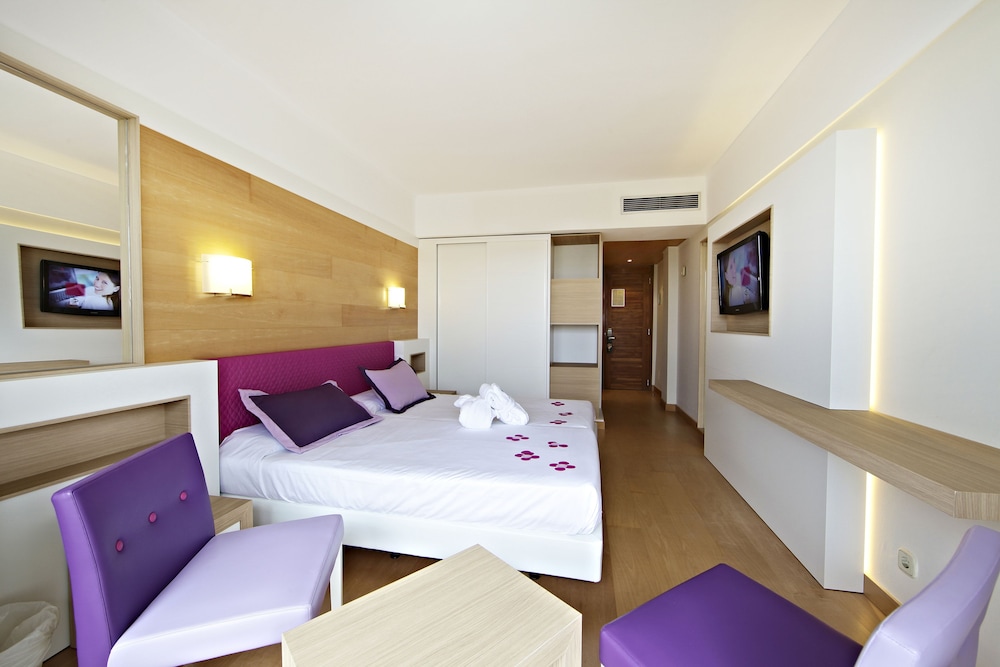 Hotel Spa S Entrador Playa 66/74