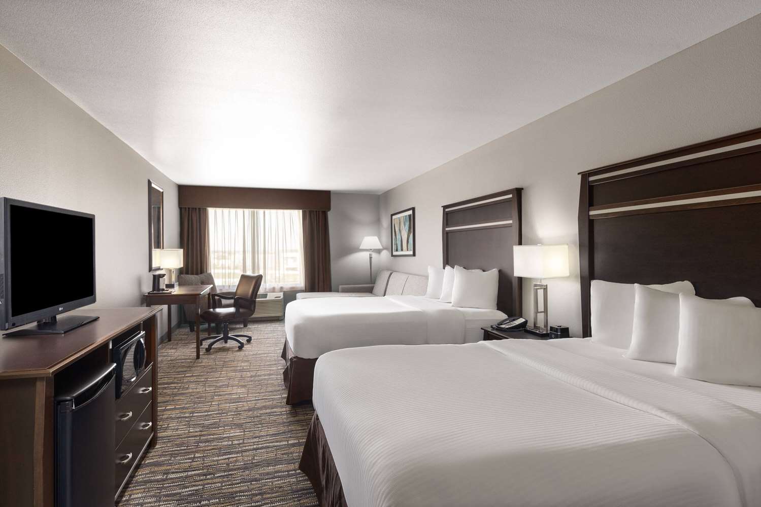 La Quinta Inn Suites By Wyndham Sioux Falls 25/55