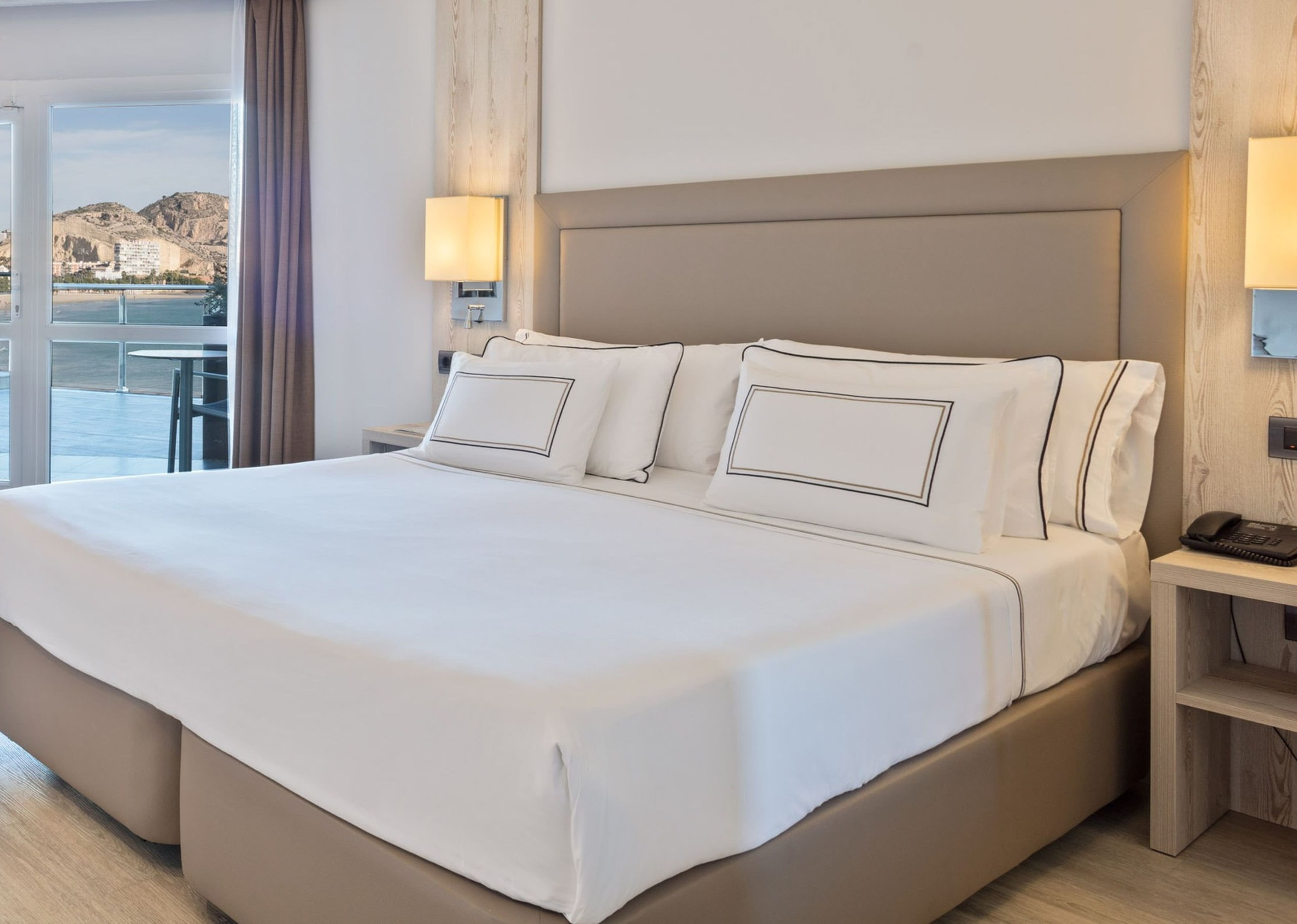 The Level, Melia, Double Bed, Pool Access