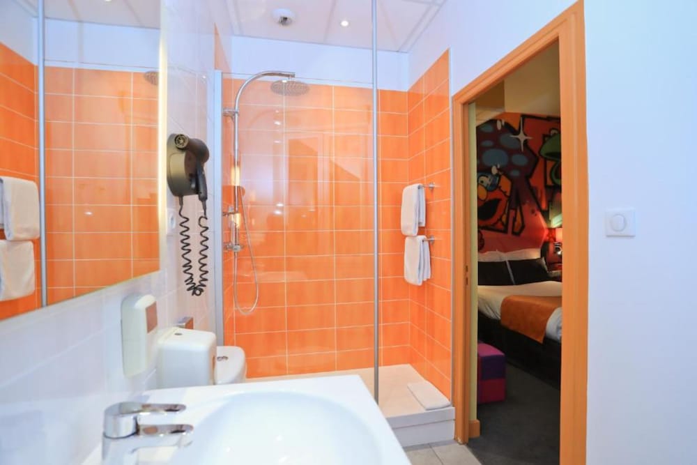 Hotel the Originals de L Univers Montlucon 57/58