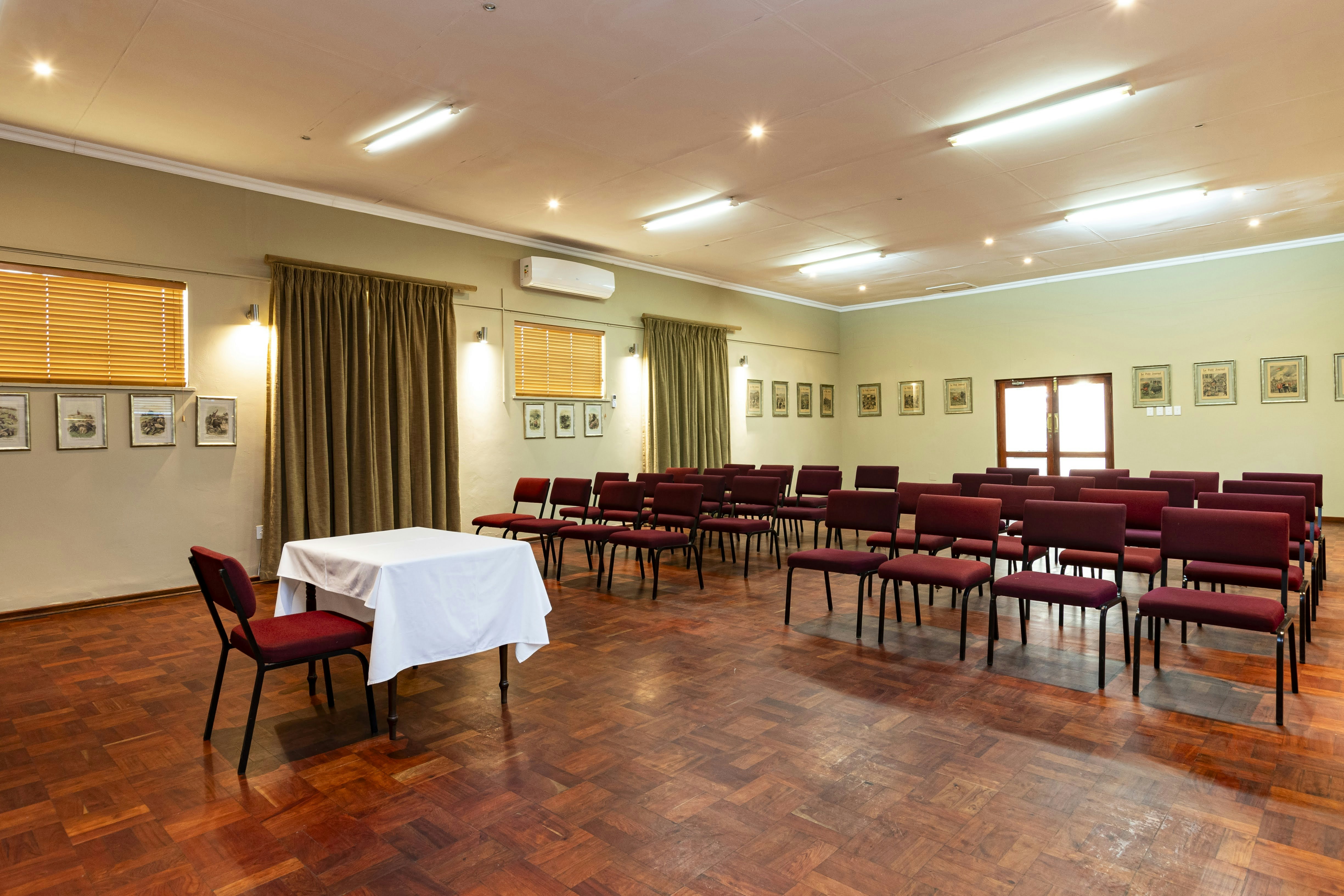 Queen's Hotel by BON Hotels 34/43