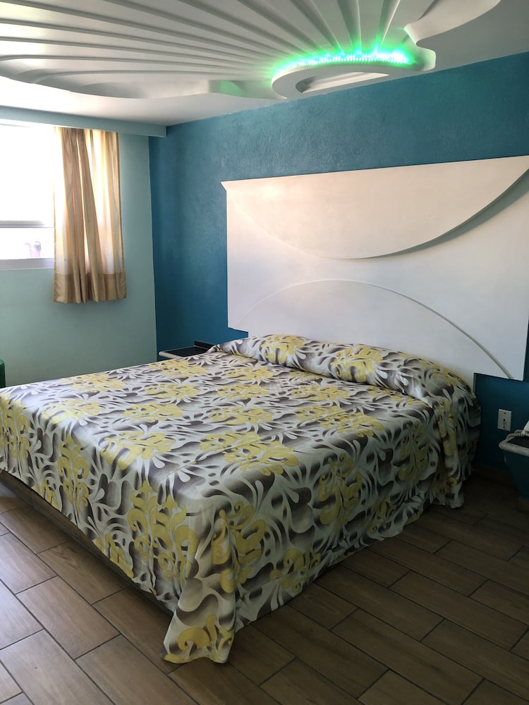 Hotel Villas 7 24/50