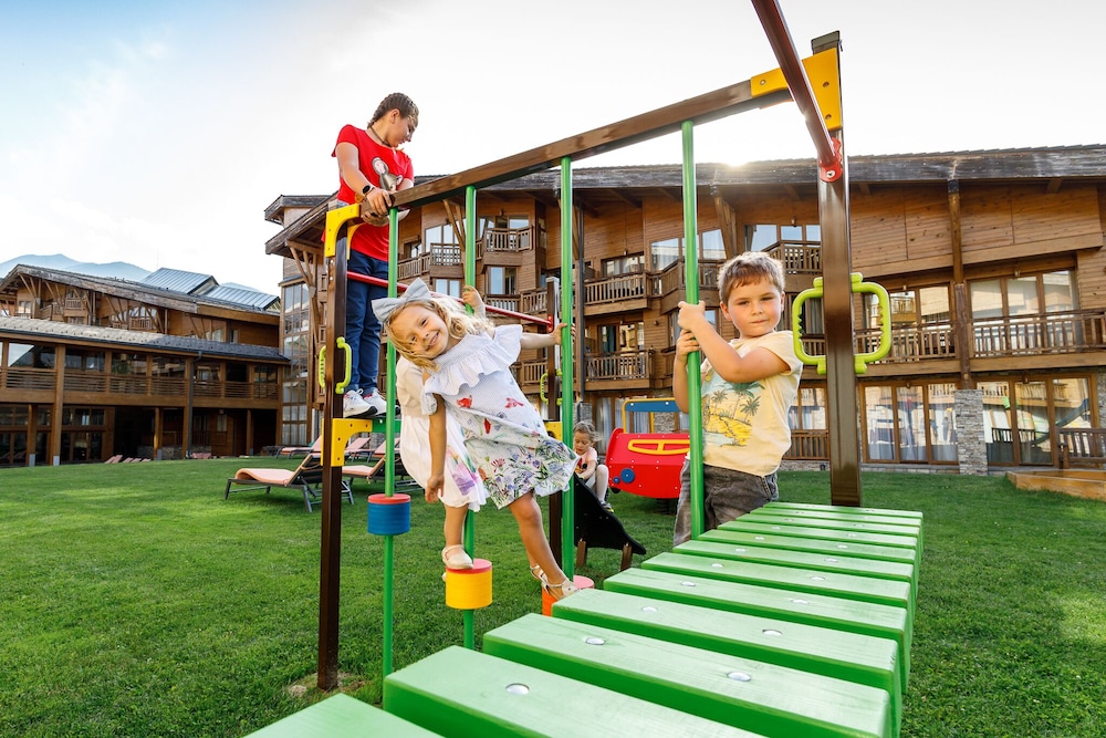 Pirin Golf Hotel & Spa 60/75