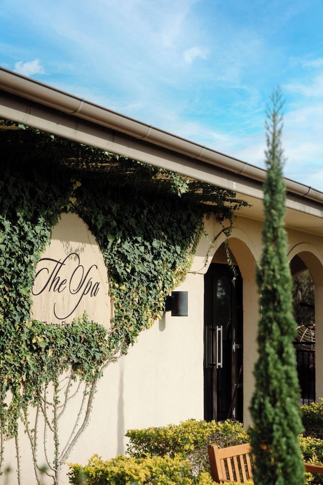 Chateau Elan At the Vintage Hunter Valley in POKOLBIN
