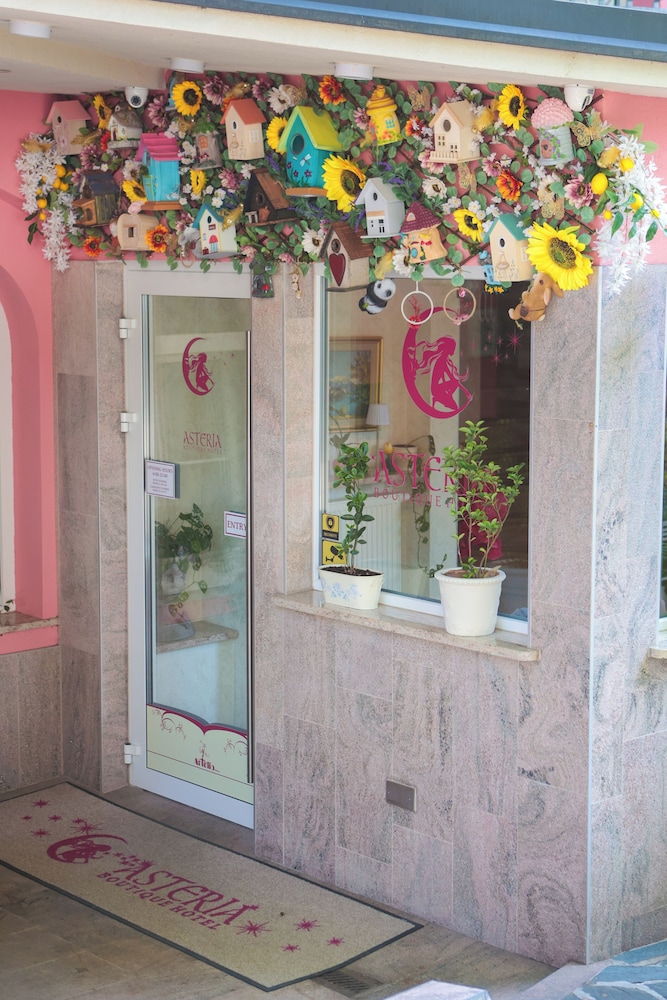 Hotel Asteria 3/63