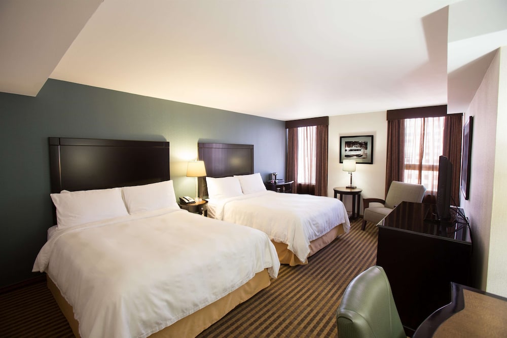 HAMPTON INN CHICAGO DOWNTOWN/MAGNIFICENT MILE 5/33