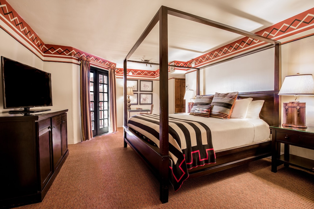 ROOM, KING BED, WITH VIEW, ACCESSIBLE