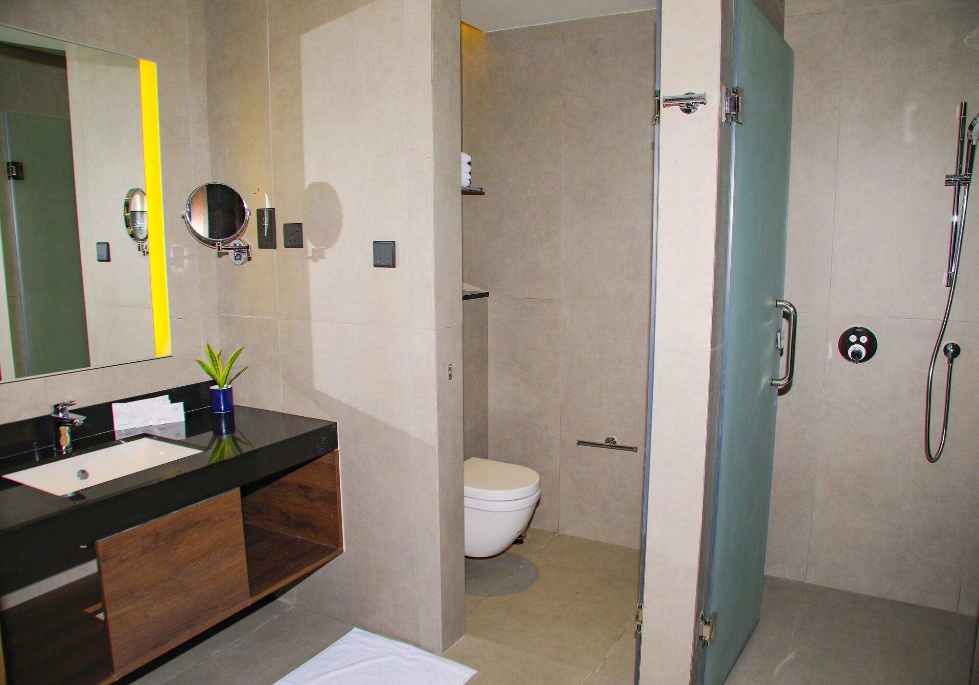 Sofia Colombo Hotel 43/44
