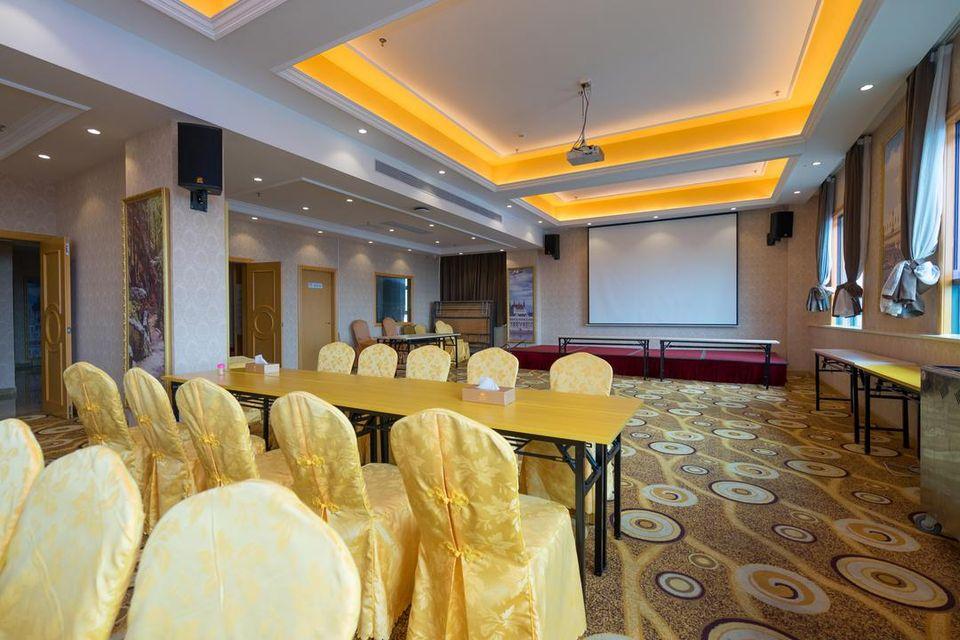Vienna Hotel (Guangzhou Huadu Furong) 39/42