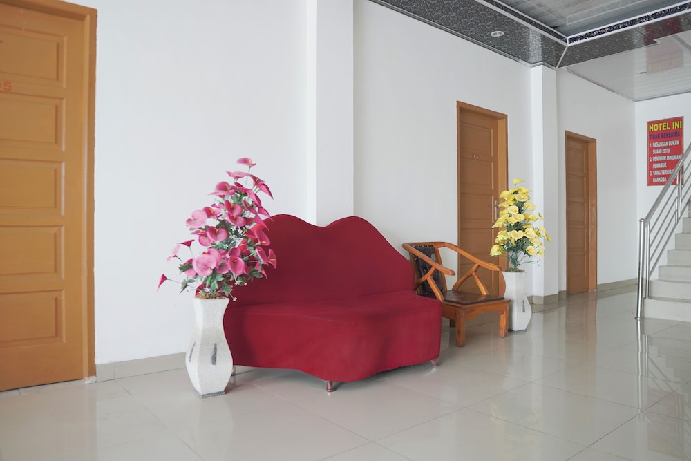 Hotel O near Transmart Padang (formerly Sulaiman Residence) 54/62