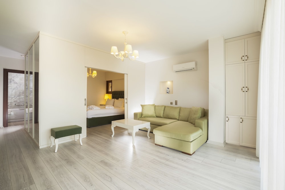 Motali Life Hotel 33/50