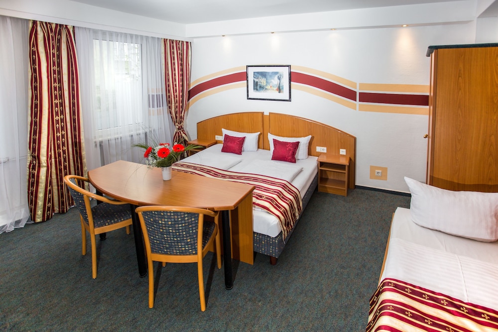 Hotel Condor 25/41
