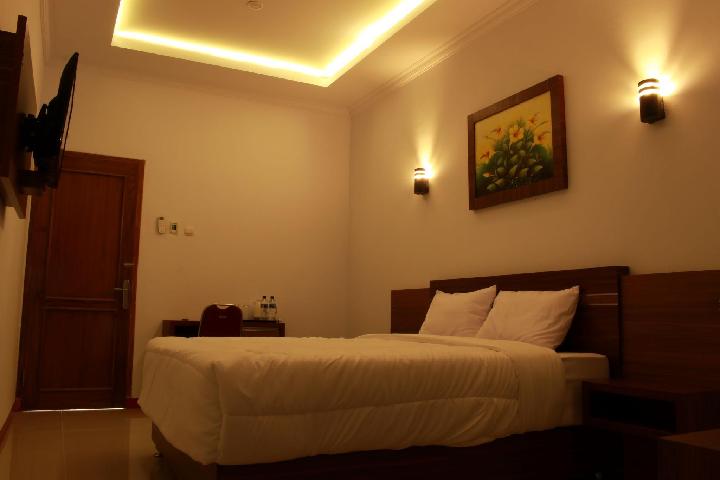 Aluky Hotel 13/15