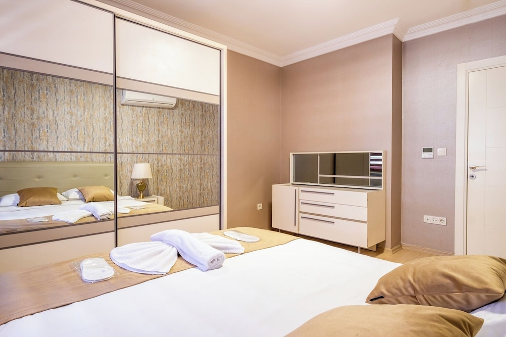 Canka Residence 24/53