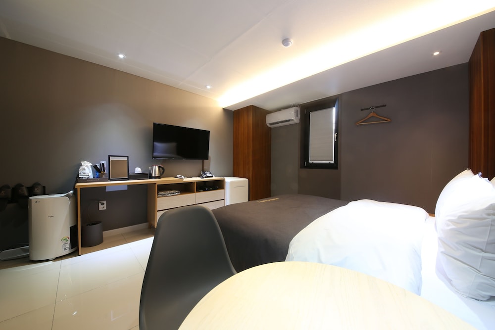 Hotel K 11/35