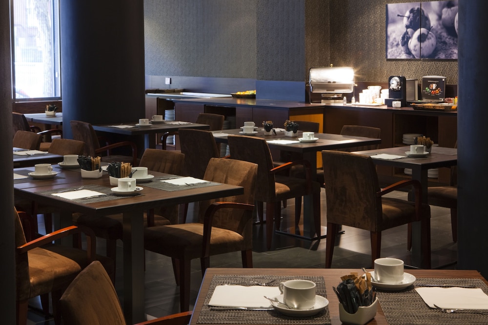 AC Hotel Carlton Madrid by Marriott 26/31