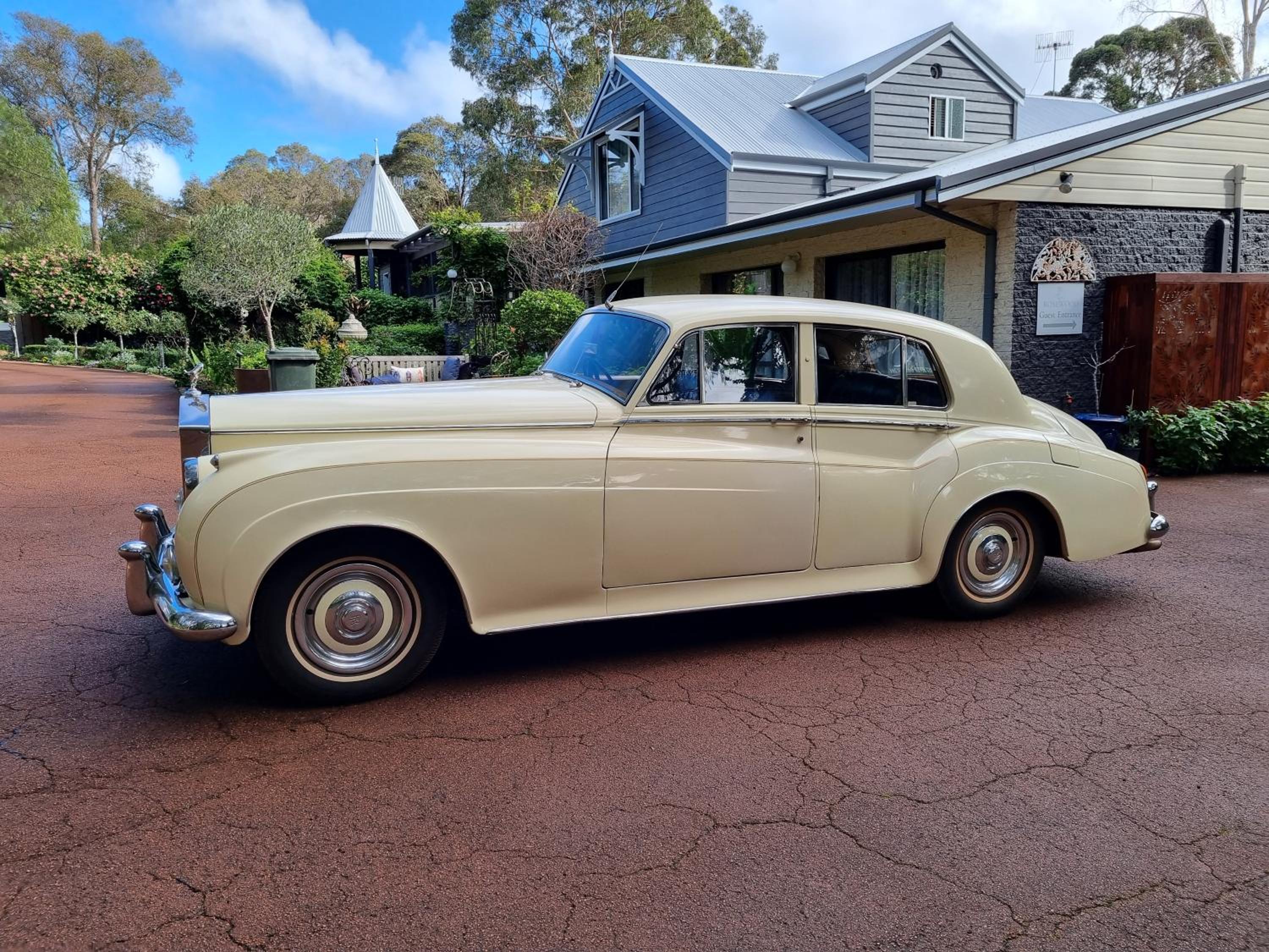 ROSEWOOD GUESTHOUSE 30/50