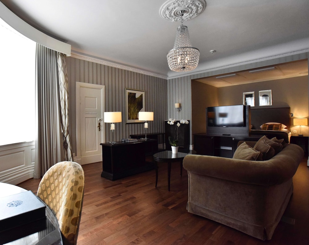 Grand Hotel Oslo by Scandic 63/83