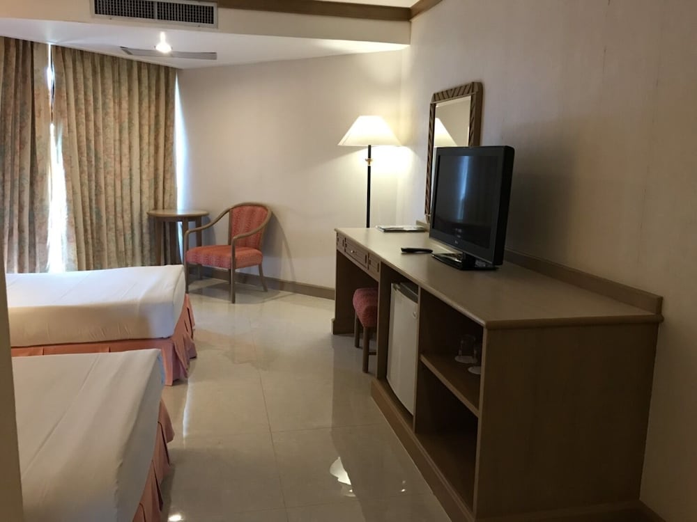 Khanom Golden Beach Hotel 25/59