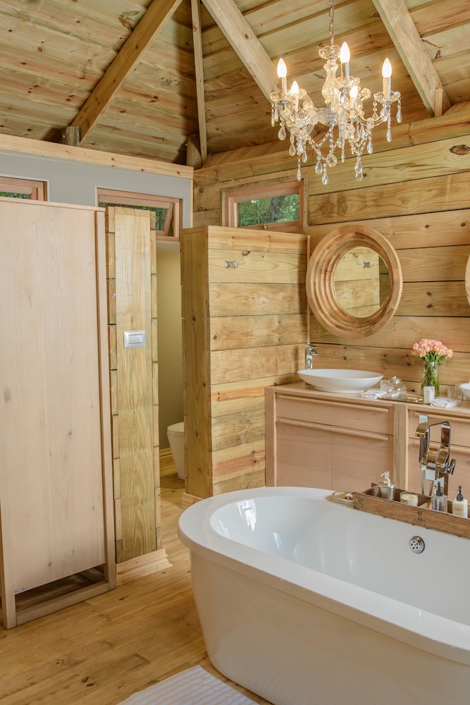 Summerfields Rose Retreat Spa 47/50
