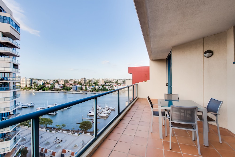 Central Dockside Apartments 1/46
