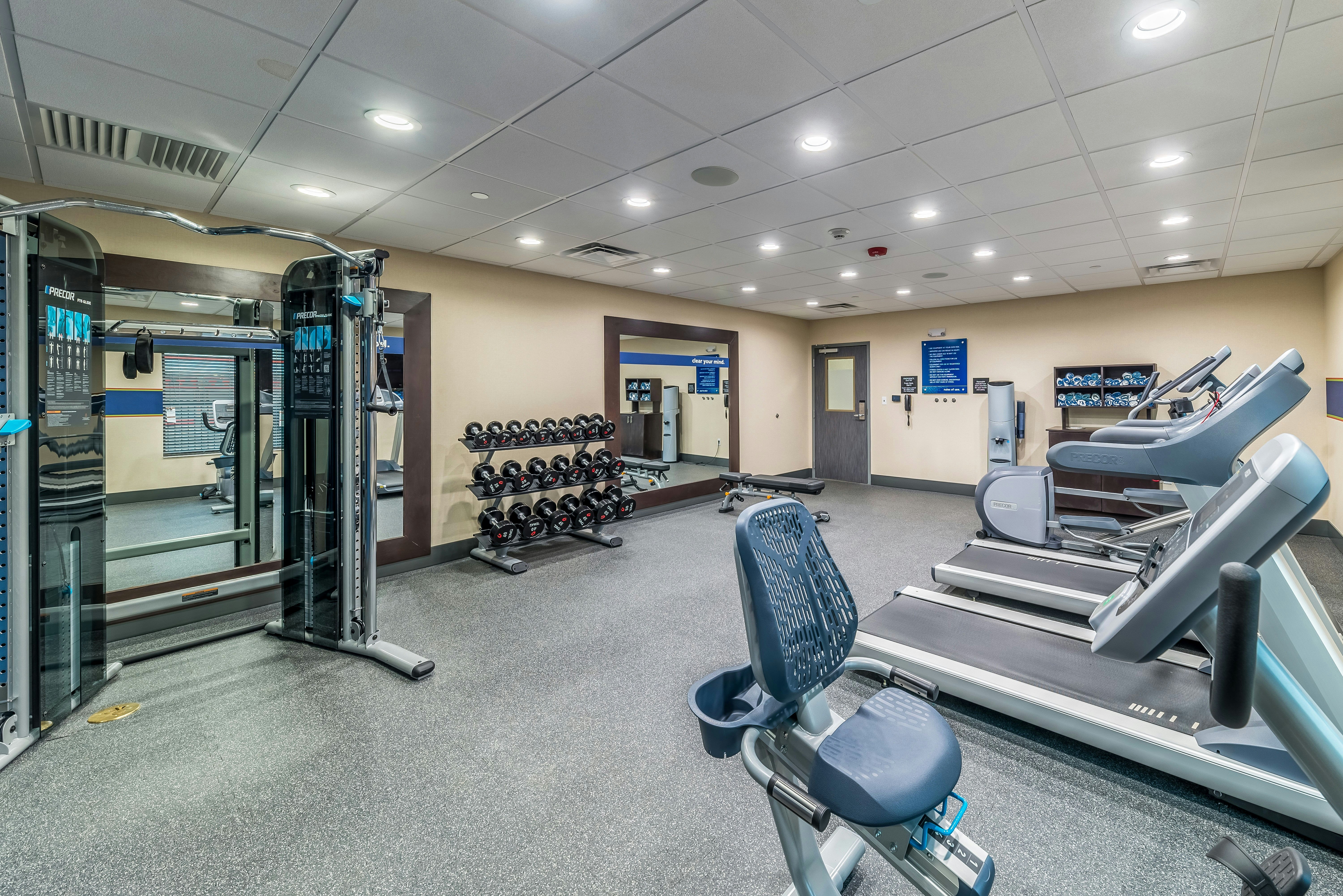 Hampton Inn Suites Pryor Ok 21/40