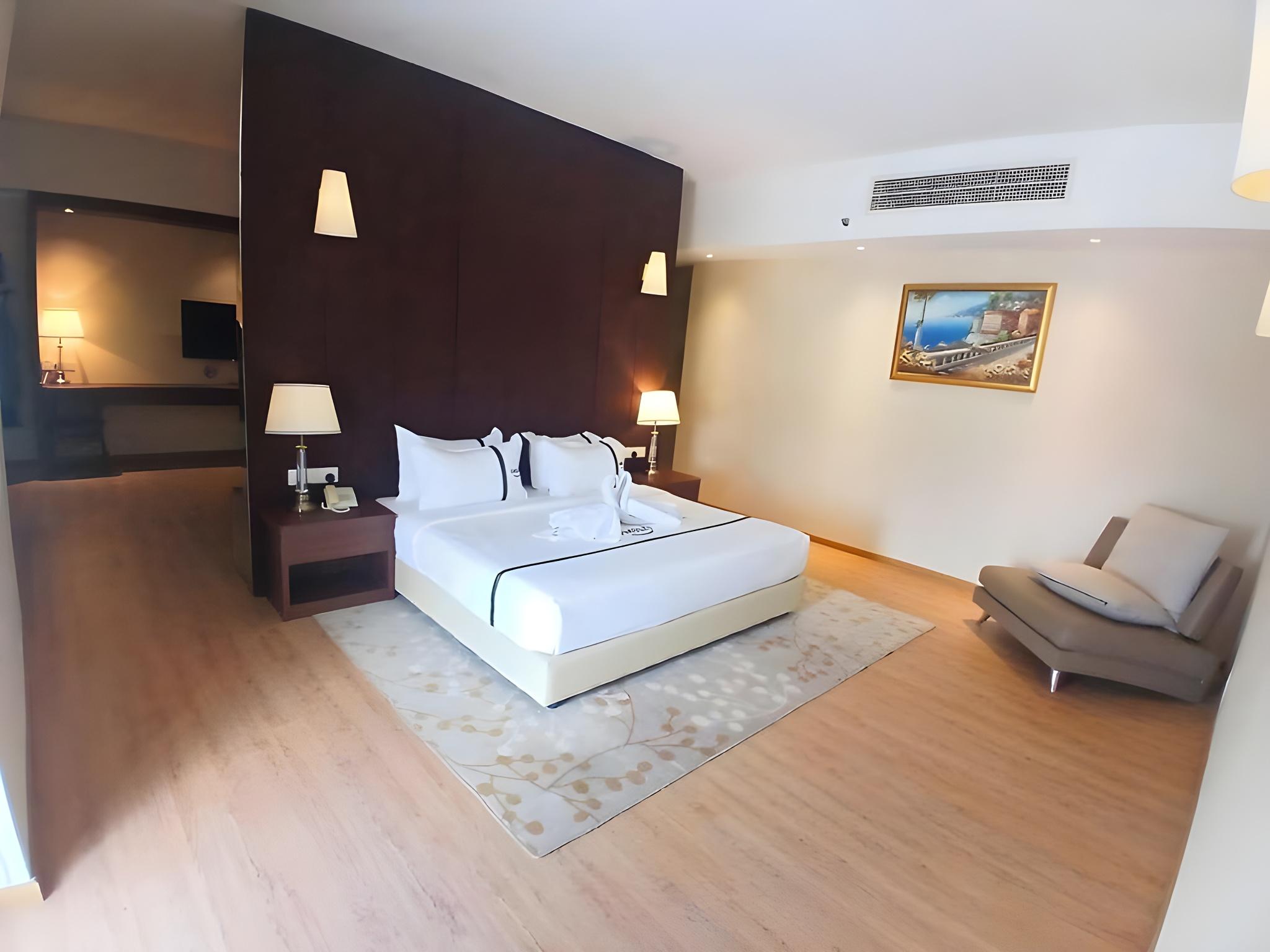 Presidential, Premier, Suite