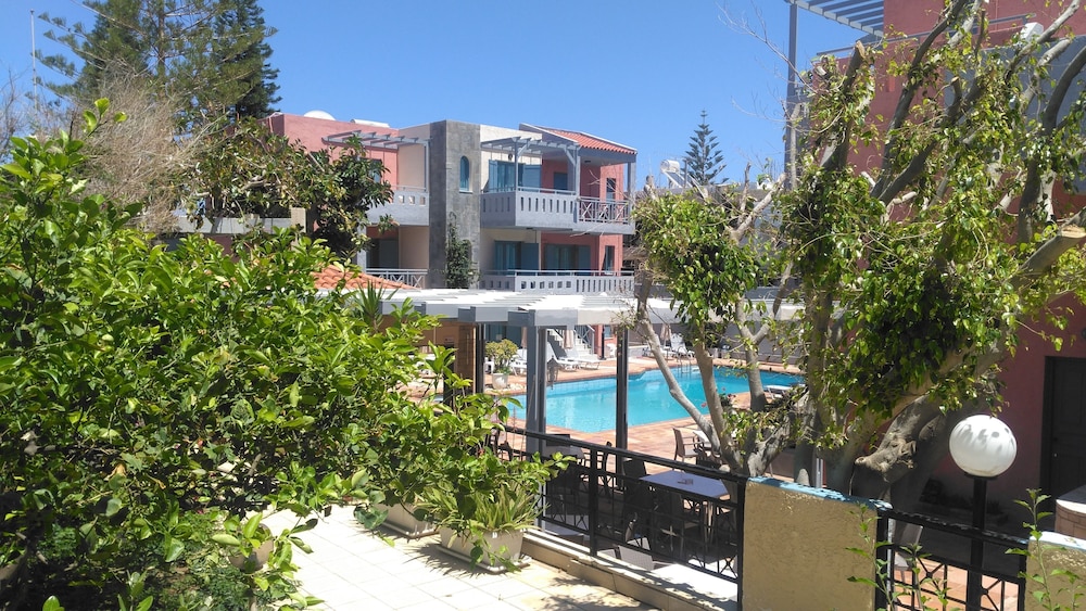 Marilisa Hotel 46/50