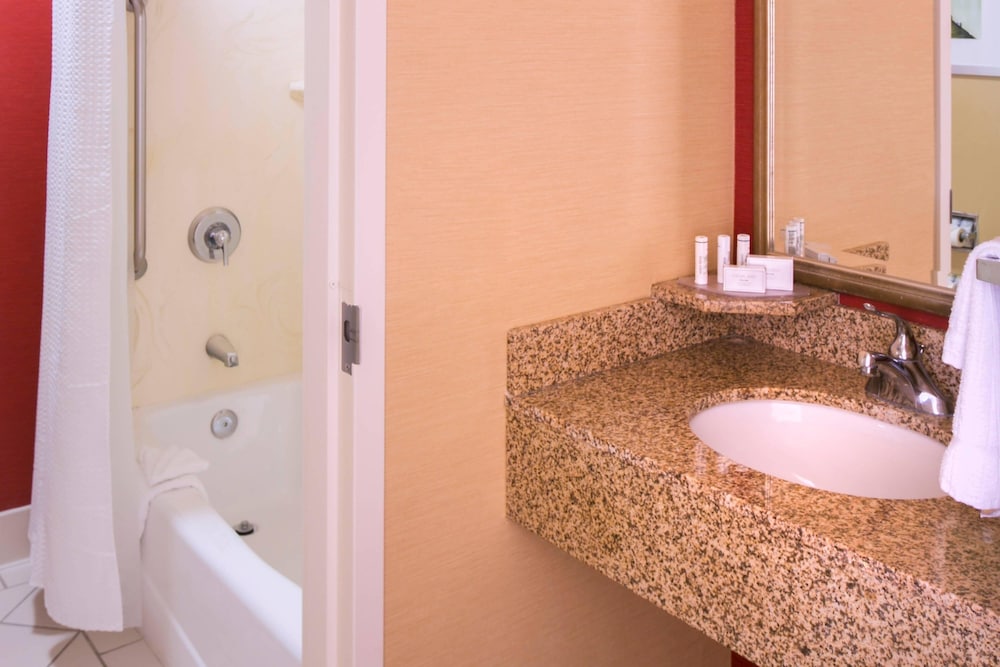 Courtyard by Marriott San Diego Carlsbad 8/27