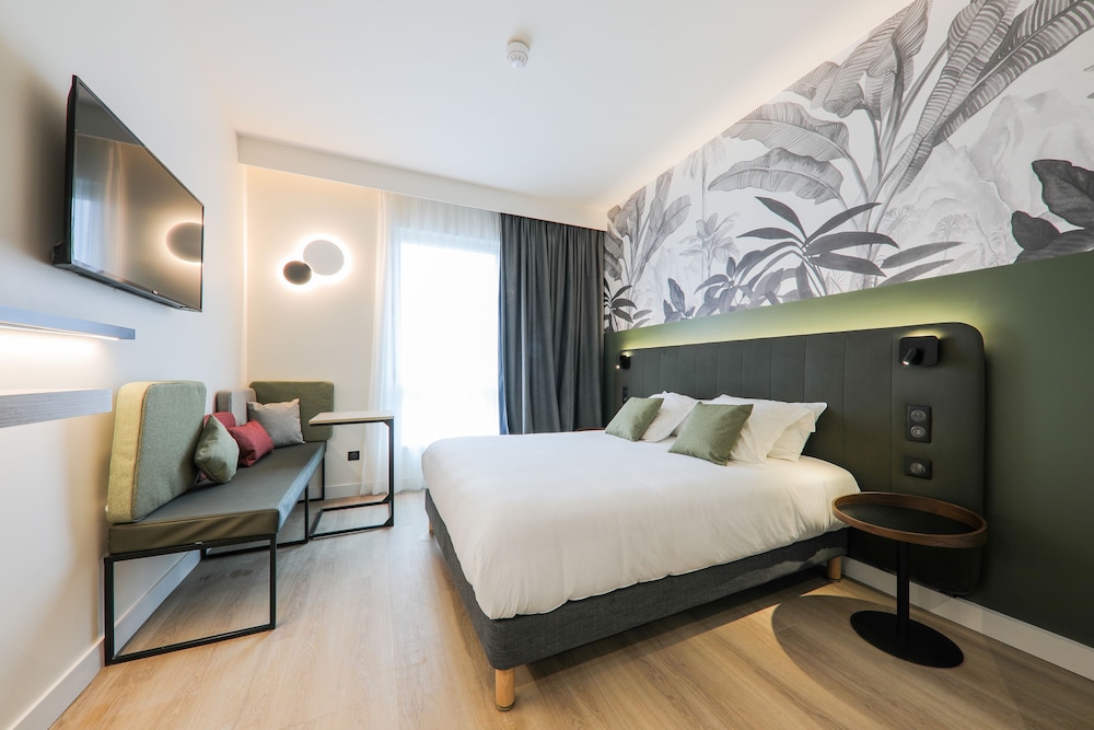 Standard, Twin Beds