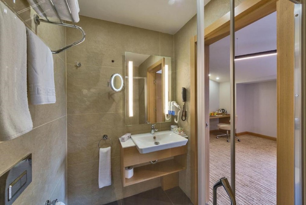 Hotel Boursier 1 & Spa 20/57
