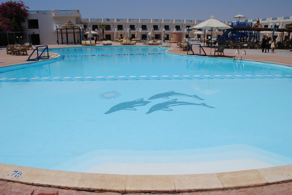 Sharm Cliff Resort 10/30