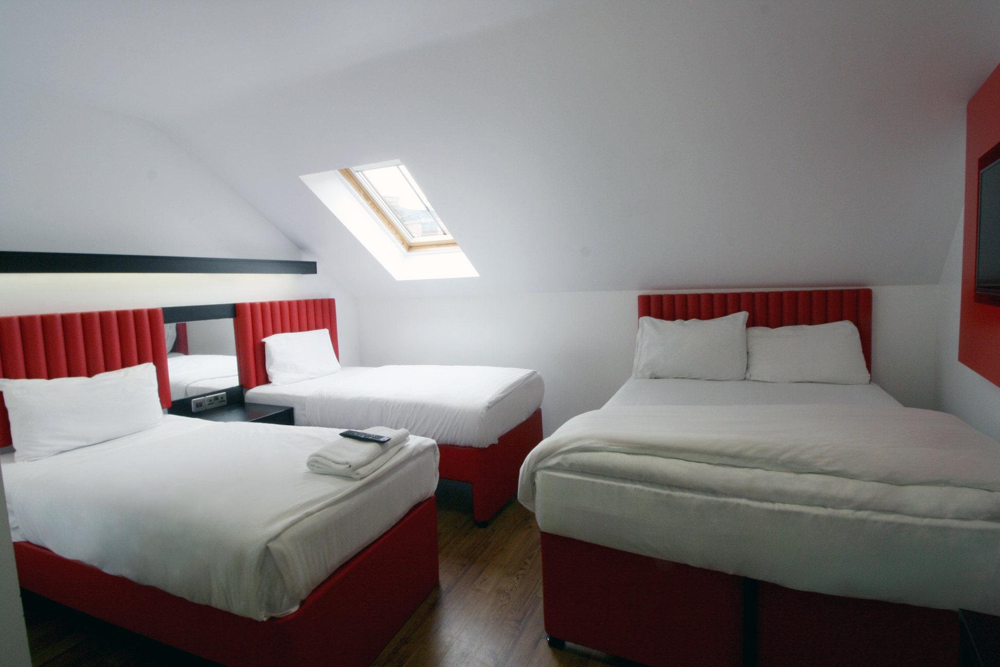 غرفة سوبيريور عائلية رباعية، easyHotel Newcastle City Centre 4/8