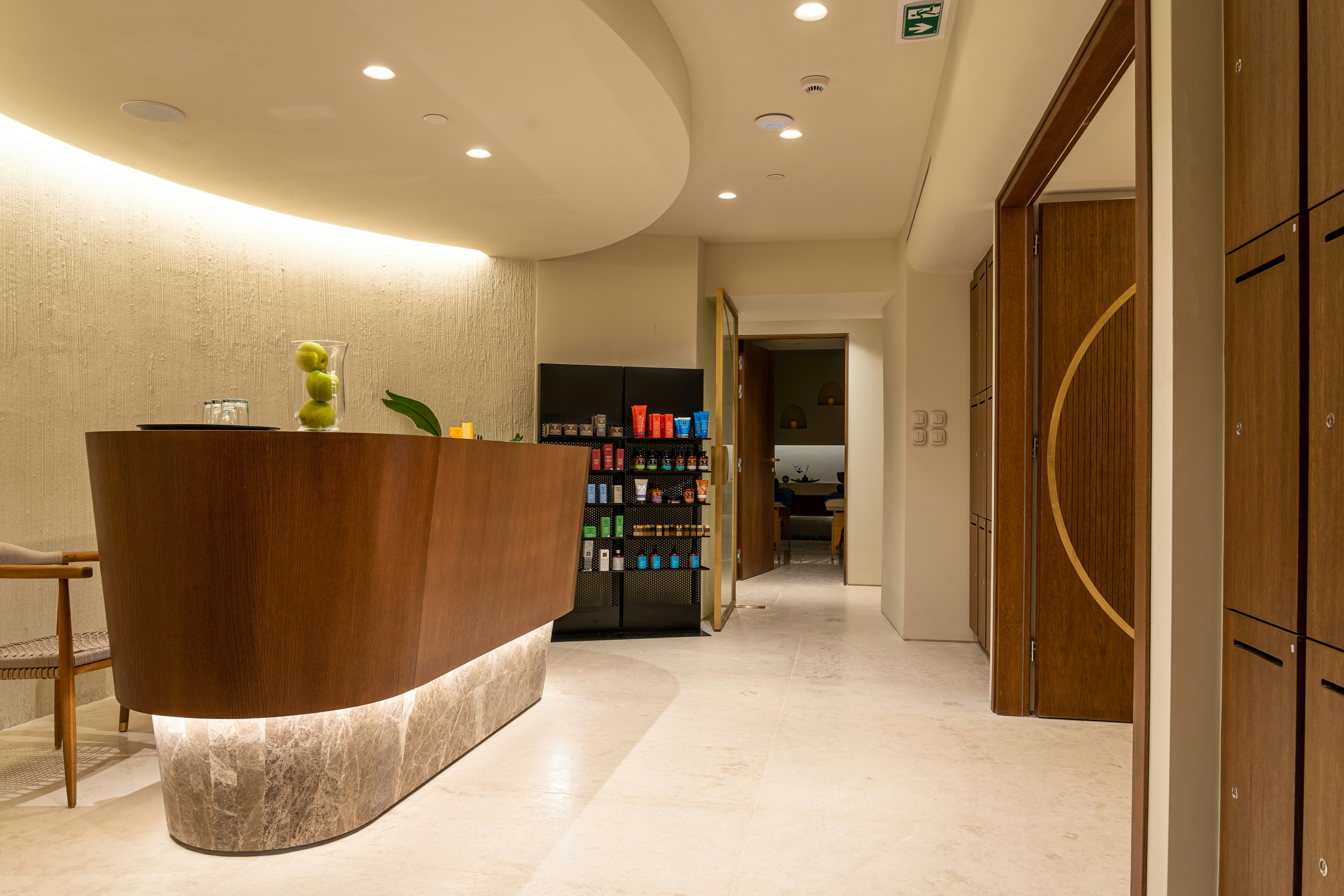 Isla Brown Corinthia Resort & Spa, Curio Collection by Hilton 16/65