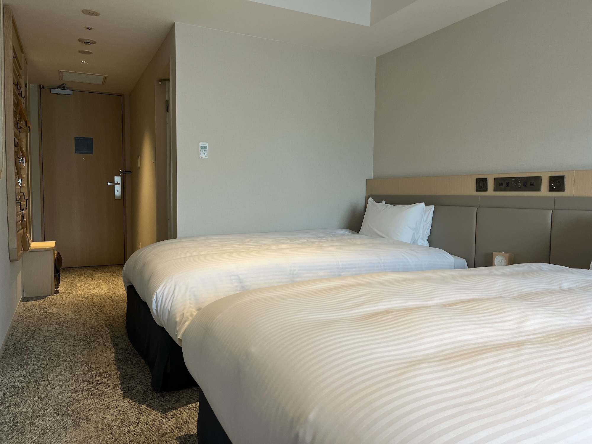 غرفة قياسية بسريرين منفصلين، Hotel Emion SAPPORO 3/5