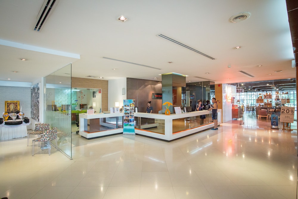 Trinity Silom Hotel 11/46