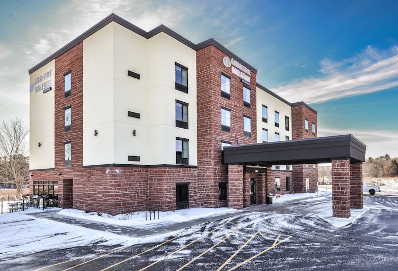 Cobblestone Hotel & Suites - Rhinelander 1/50