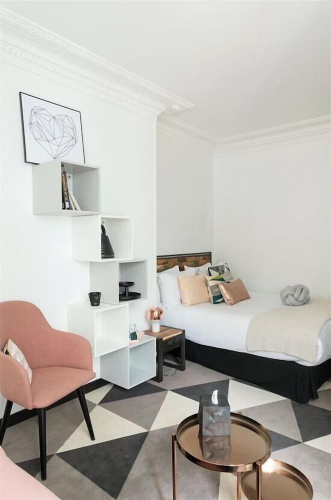 Madrigal Hotel Paris 31/47