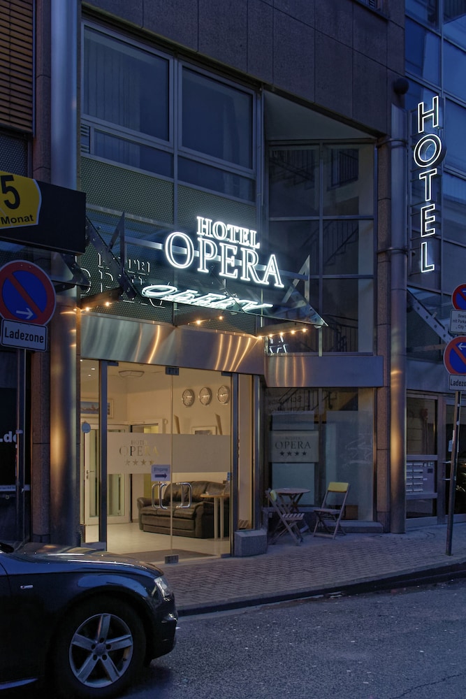 Hotel Opera 6/42