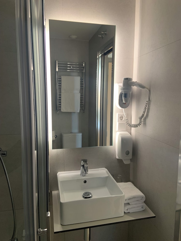 Hostal Sol Square Madrid 46/50